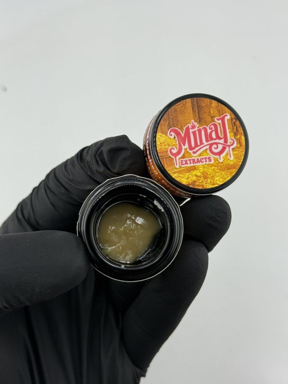 Minaj Extracts NEW DROP   view 2
